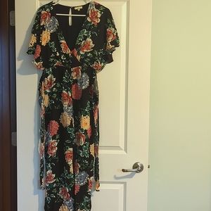 Women's jumpsuit with tie waist